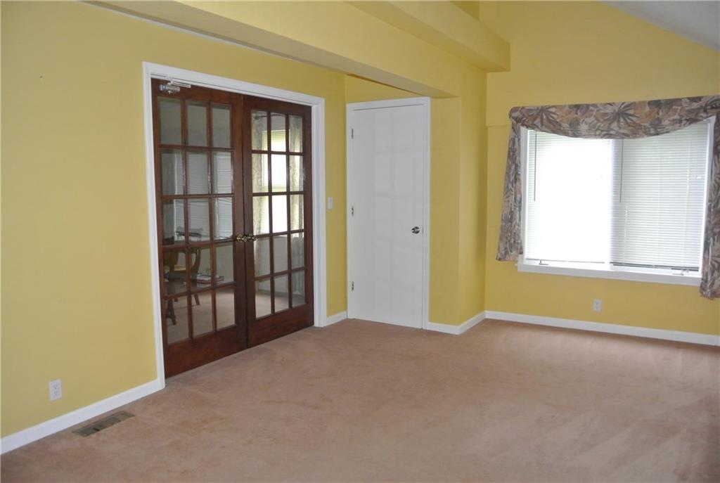 4007 Ridge Road Anderson, IN 46013 - Photo 9 of 28 Gallery Image 9