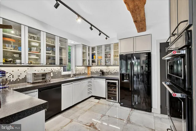 $1,195,000 | 464 Locust Lane, Littlestown, PA 17340