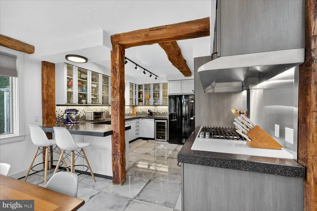 $1,195,000 | 464 Locust Lane, Littlestown, PA 17340