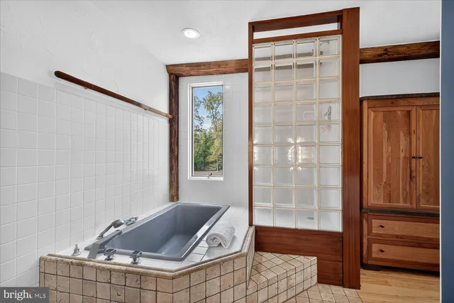 $1,195,000 | 464 Locust Lane, Littlestown, PA 17340