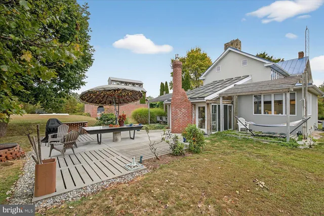 $1,195,000 | 464 Locust Lane, Littlestown, PA 17340