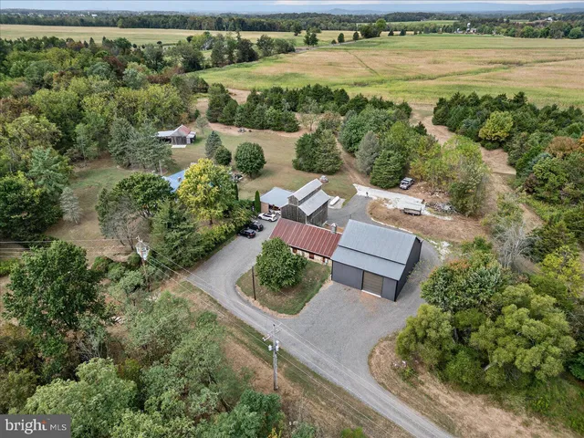 $1,195,000 | 464 Locust Lane, Littlestown, PA 17340