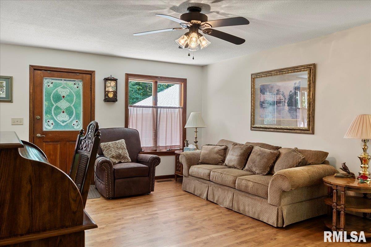 5860 State Rte 4 Springfield, IL 62711 - Photo 8 of 42 Gallery Image 8