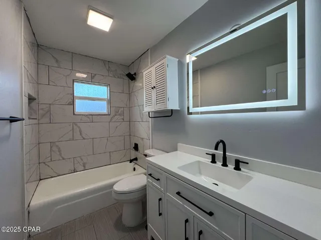 $2,100 | 1220 Tennessee Avenue, Lynn Haven, FL 32444