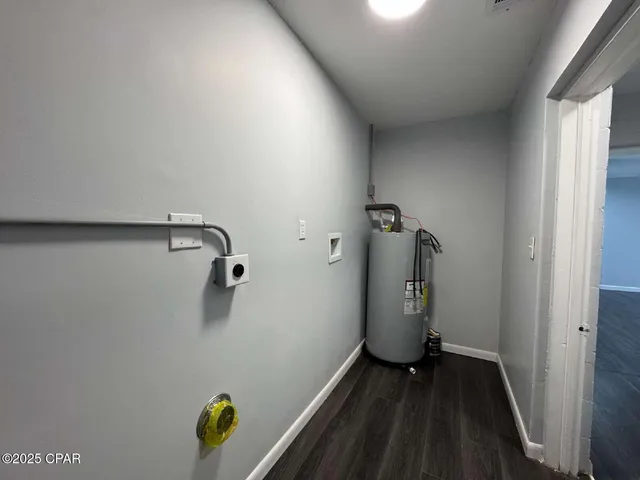 $2,100 | 1220 Tennessee Avenue, Lynn Haven, FL 32444