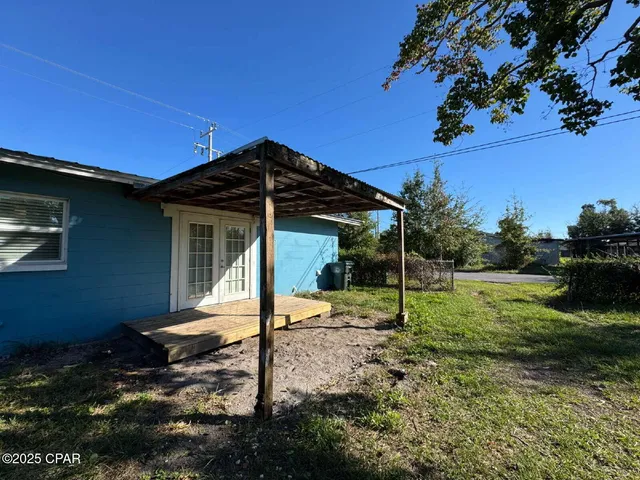 $2,100 | 1220 Tennessee Avenue, Lynn Haven, FL 32444