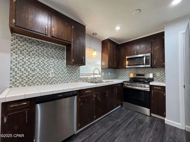 $2,100 | 1220 Tennessee Avenue, Lynn Haven, FL 32444