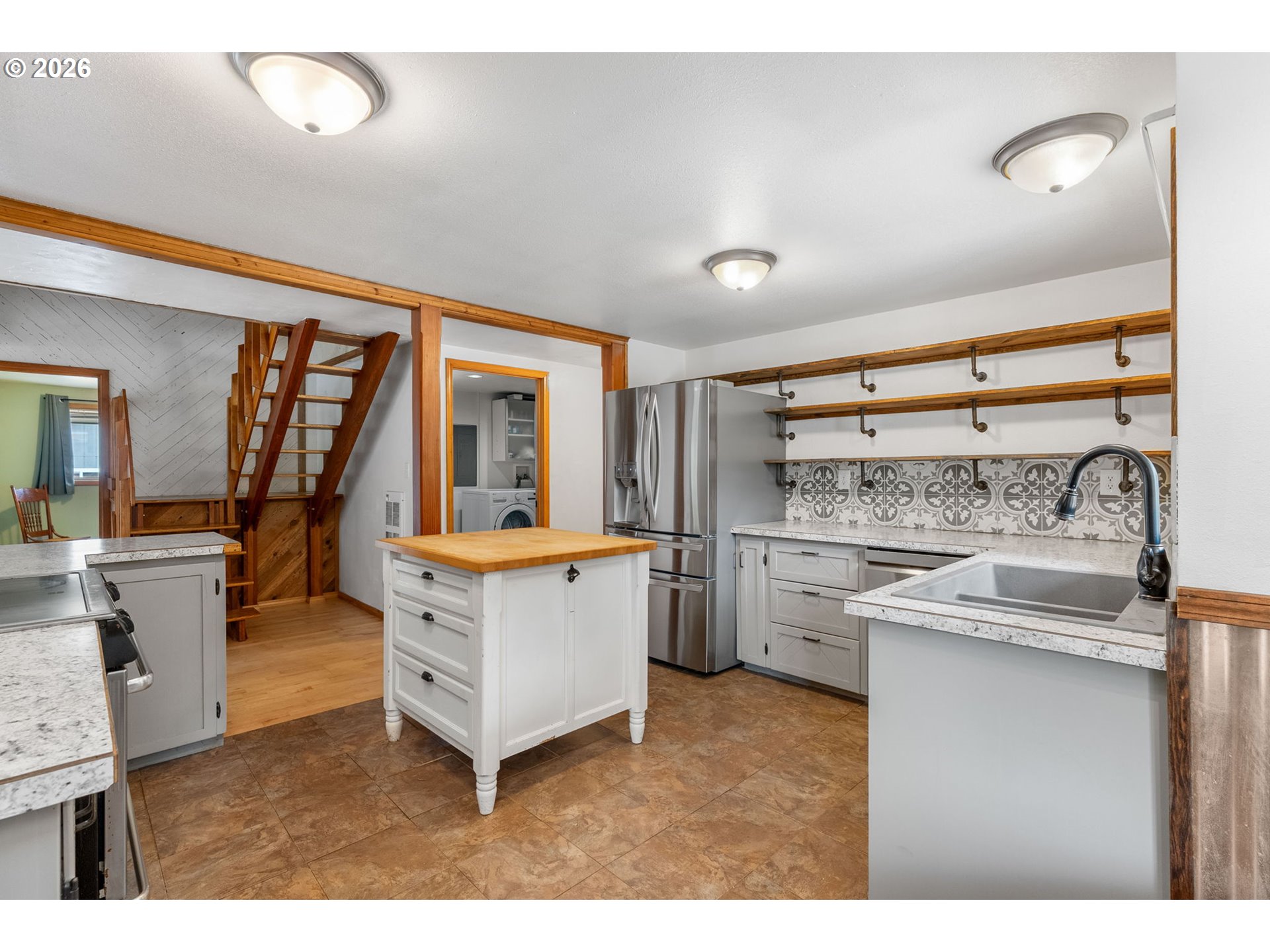 1812 Metzger Road Carson, WA 98610 - Photo 4 of 42