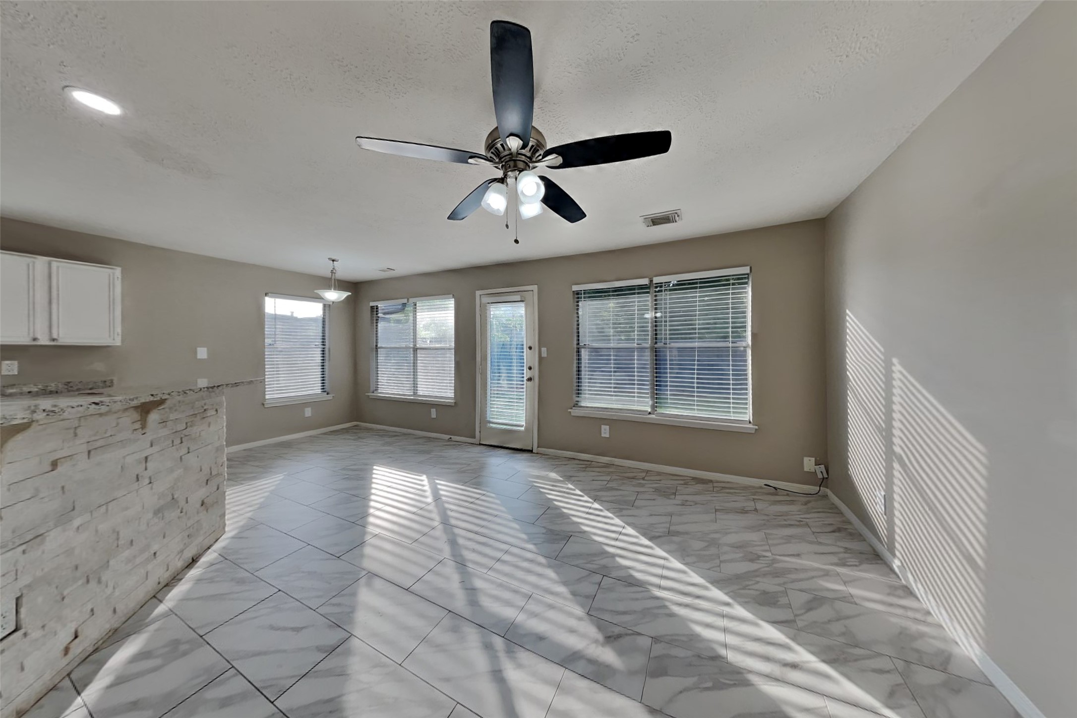 5419 Roserock Lane Spring, TX 77379 - Photo 4 of 19