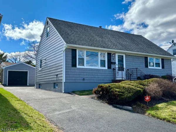 $774,999 | 9 Joan Place, Clifton, NJ 07012