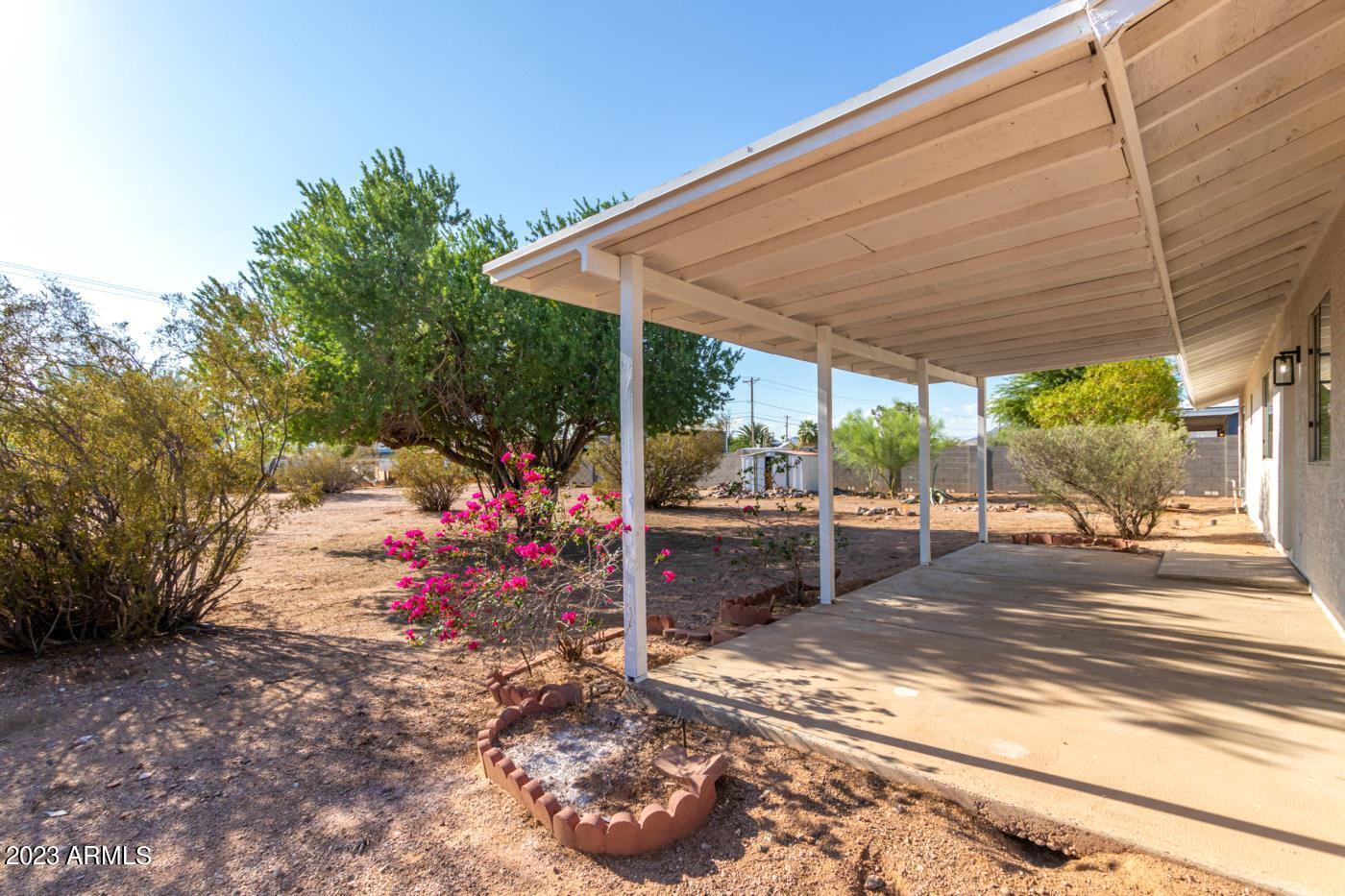 240 South Meridian Road Apache Junction, AZ 85120 - Photo 12 of 19 Covered patio
