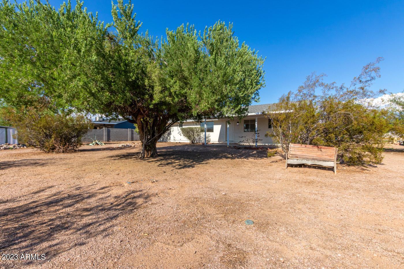 240 South Meridian Road Apache Junction, AZ 85120 - Photo 16 of 19 backyard