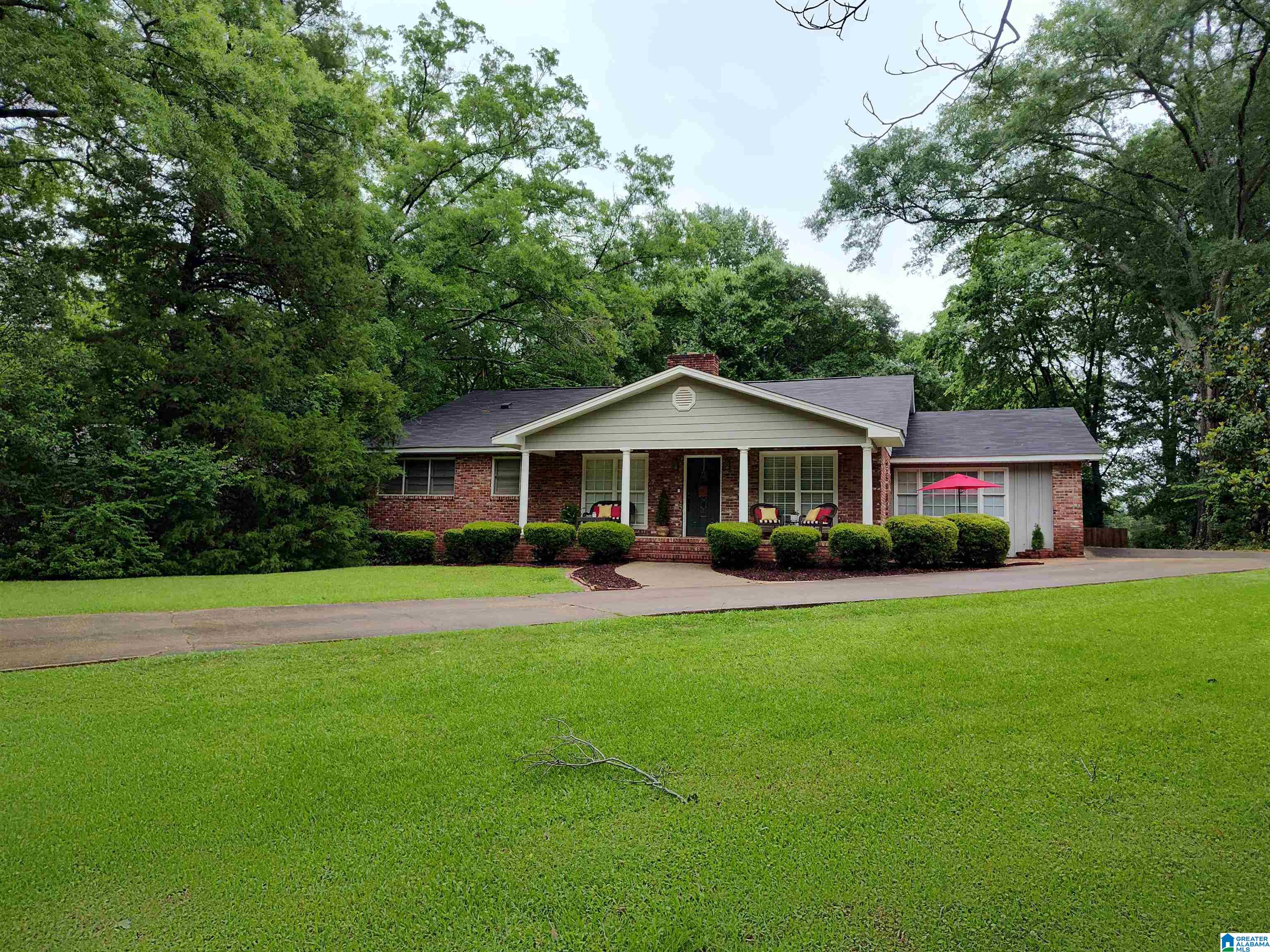 2410 Lake Terrace Road Sylacauga, AL 35150 - Photo 3 of 38