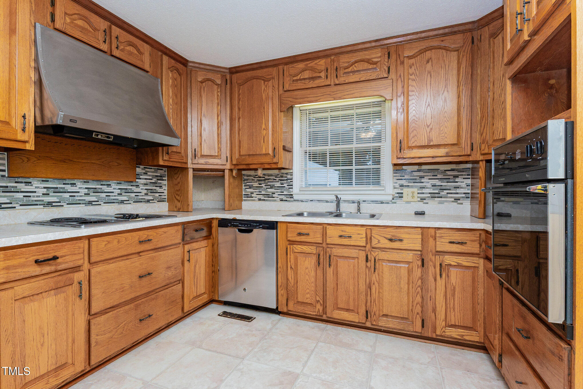 316 Cheeks Lane Graham, NC 27253 - Photo 24 of 52 Kitchen