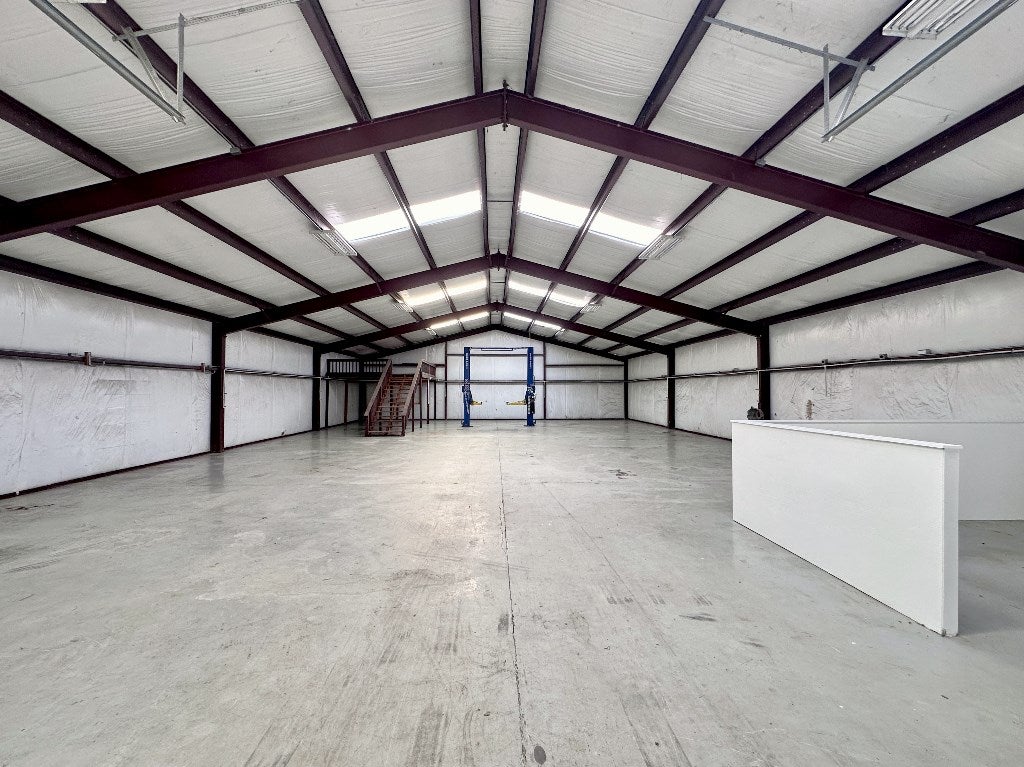 5397 Lanes Road Valdosta, GA 31601 - Photo 3 of 25 Gallery Image 3
