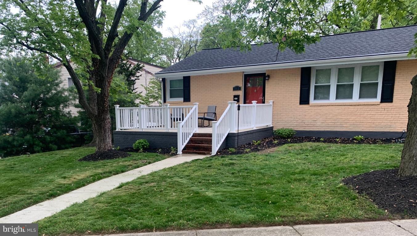 213 Ardmore Road Linthicum Heights, MD 21090 - Photo 1 of 20 Front of House
