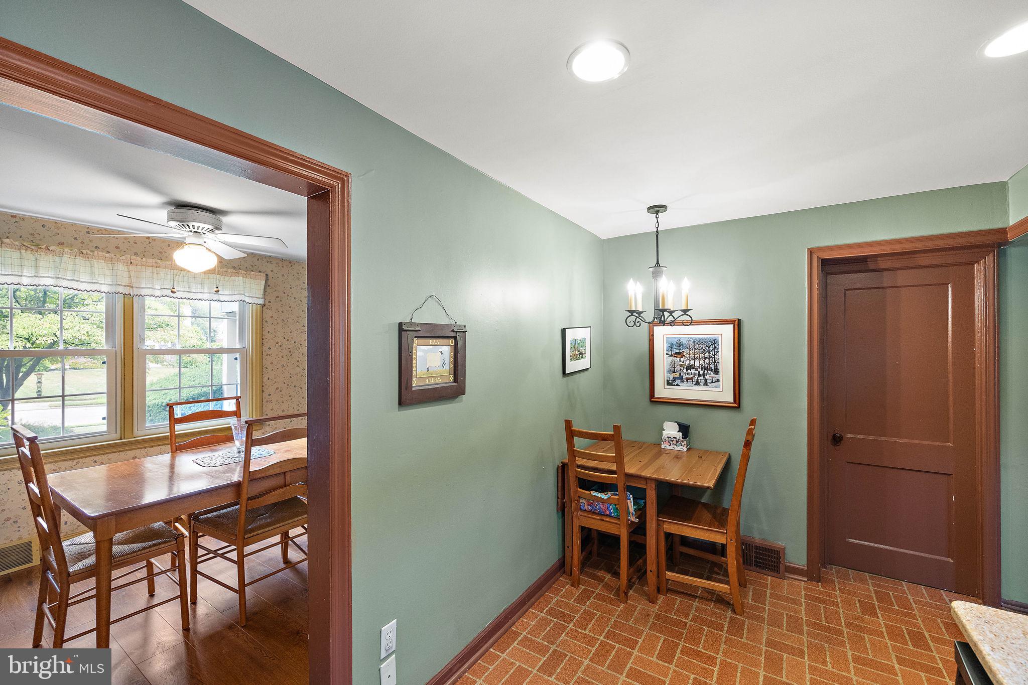 227 Pine Ridge Road Havertown, PA 19083 - Photo 16 of 36 a view of a livingroom with furniture