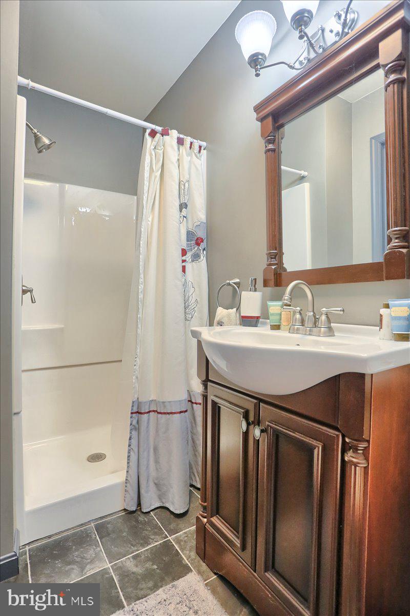 4 Mountain Road Dillsburg, PA 17019 - Photo 11 of 19 Gallery Image 11