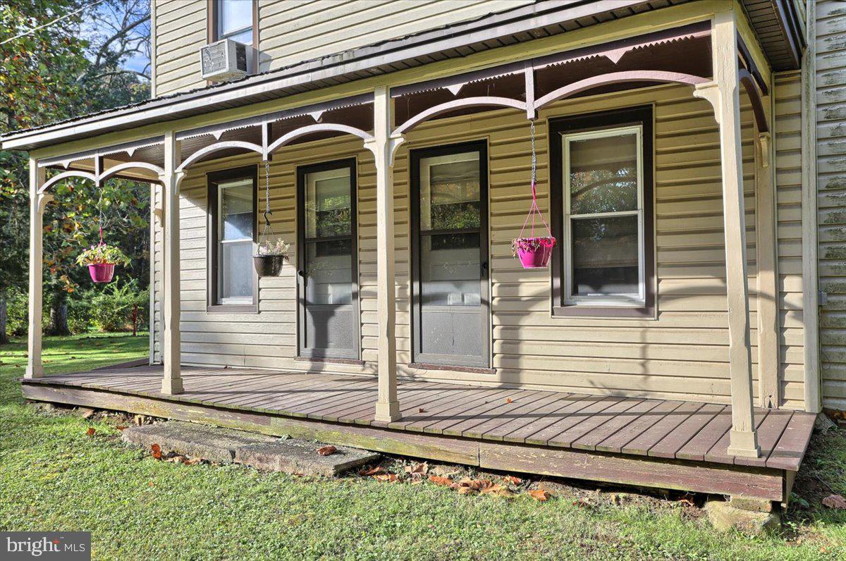 4 Mountain Road Dillsburg, PA 17019 - Photo 4 of 19 Gallery Image 4