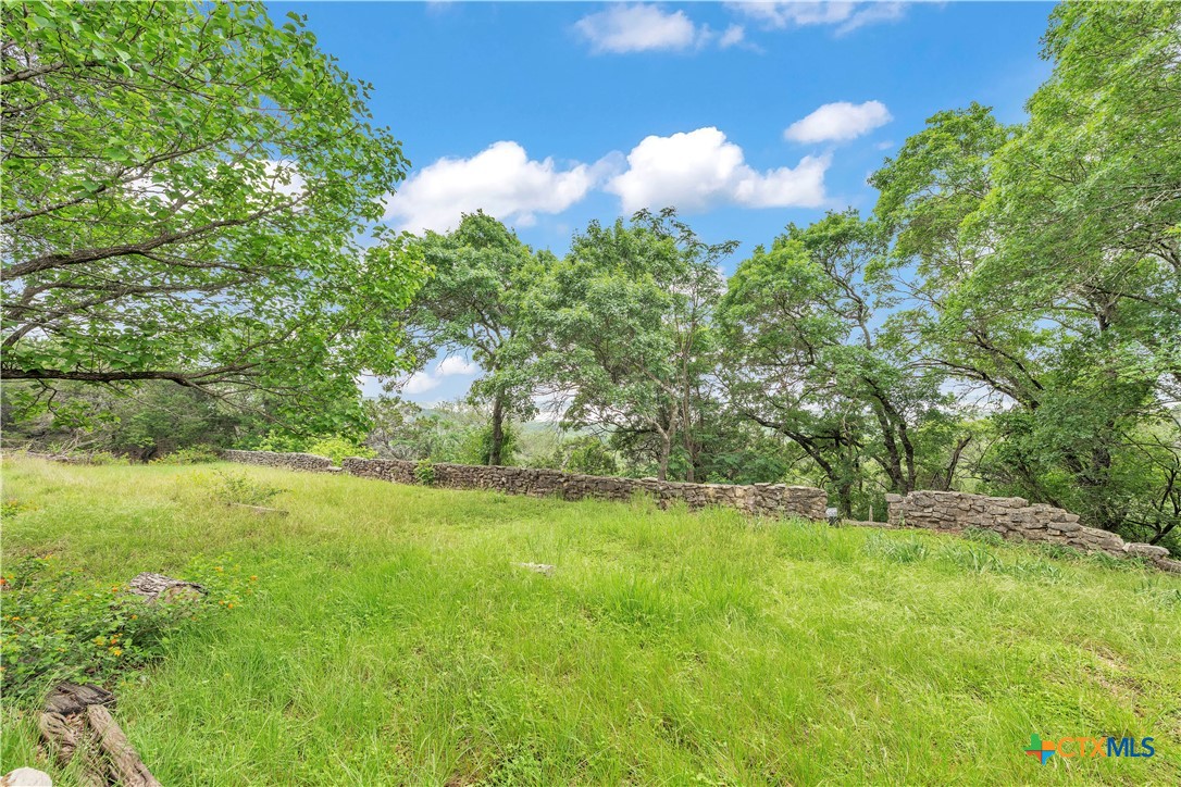 7634 Fox Trail Belton, TX 76513 - Photo 11 of 41 yard