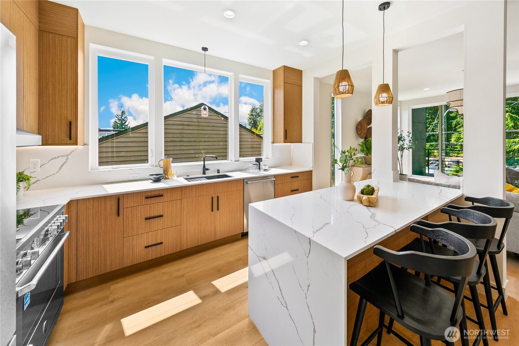 8022 Fauntleroy Way Southwest Seattle, WA 98136 - Photo 10 of 40 Gallery Image 10
