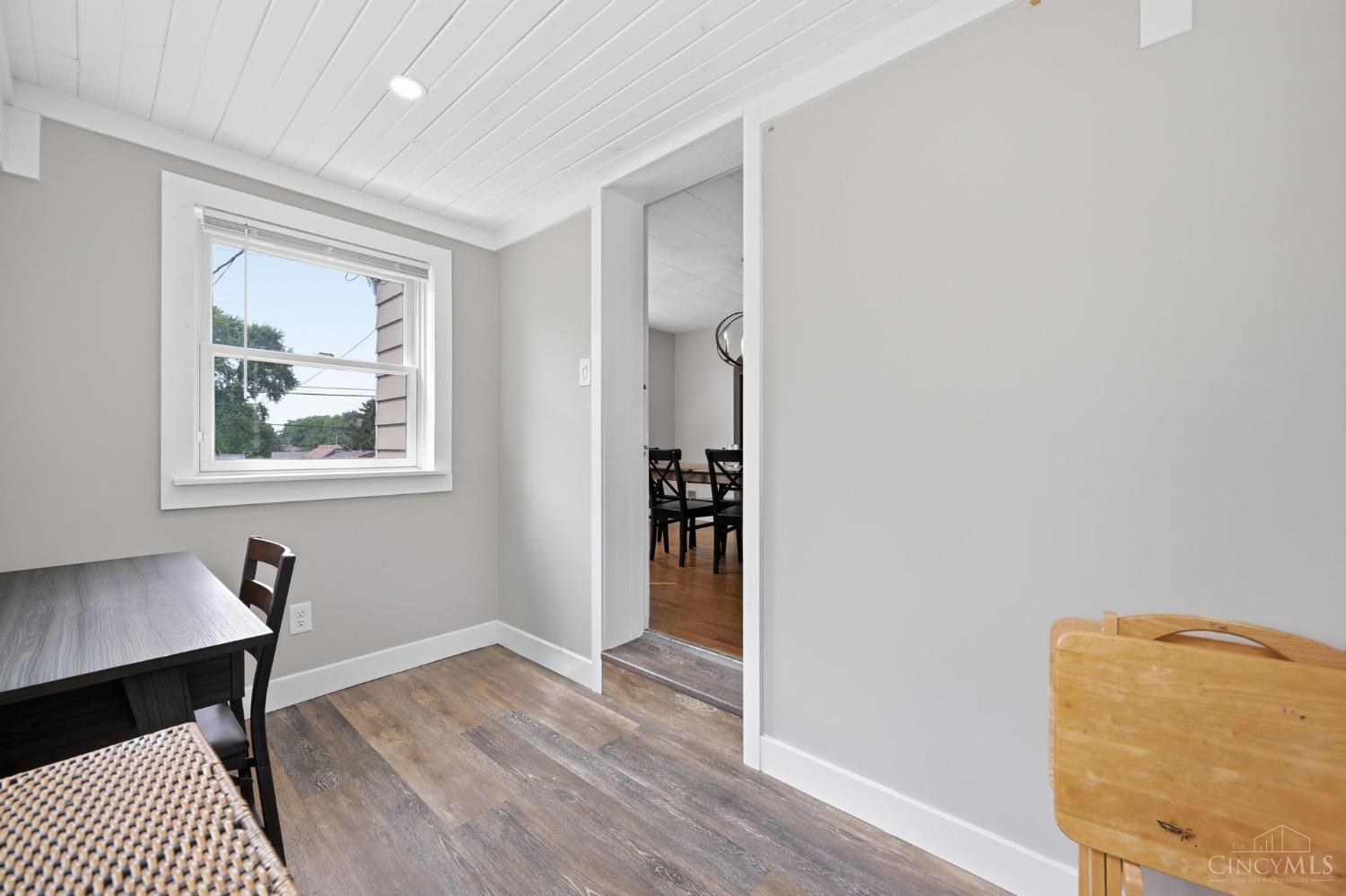 552 Anderson Ferry Road Cincinnati, OH 45238 - Photo 16 of 40 Gallery Image 16