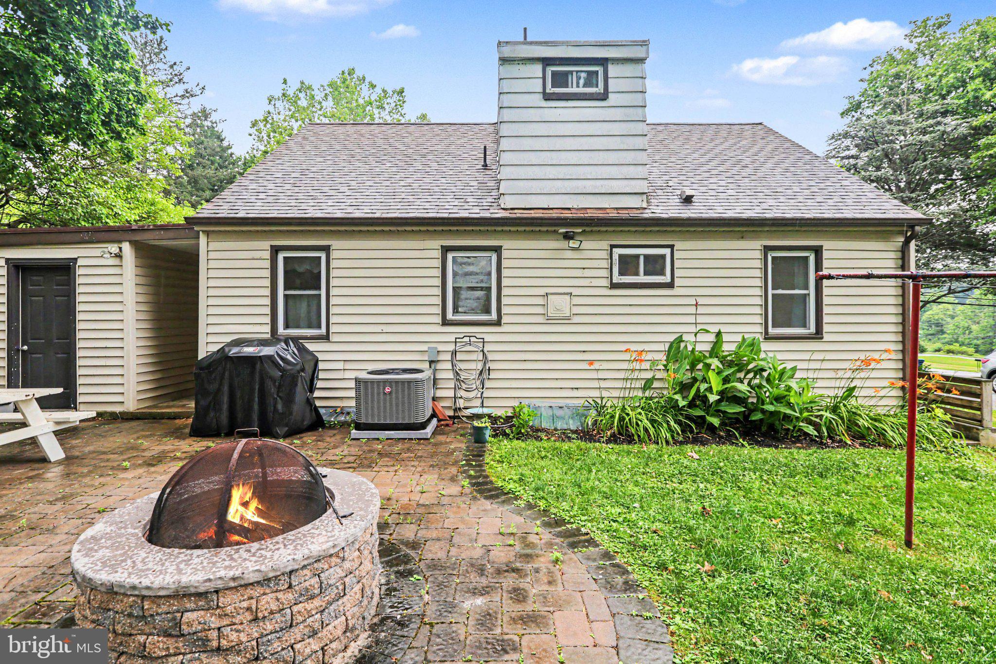 809 Grantham Road Mechanicsburg, PA 17055 - Photo 5 of 23