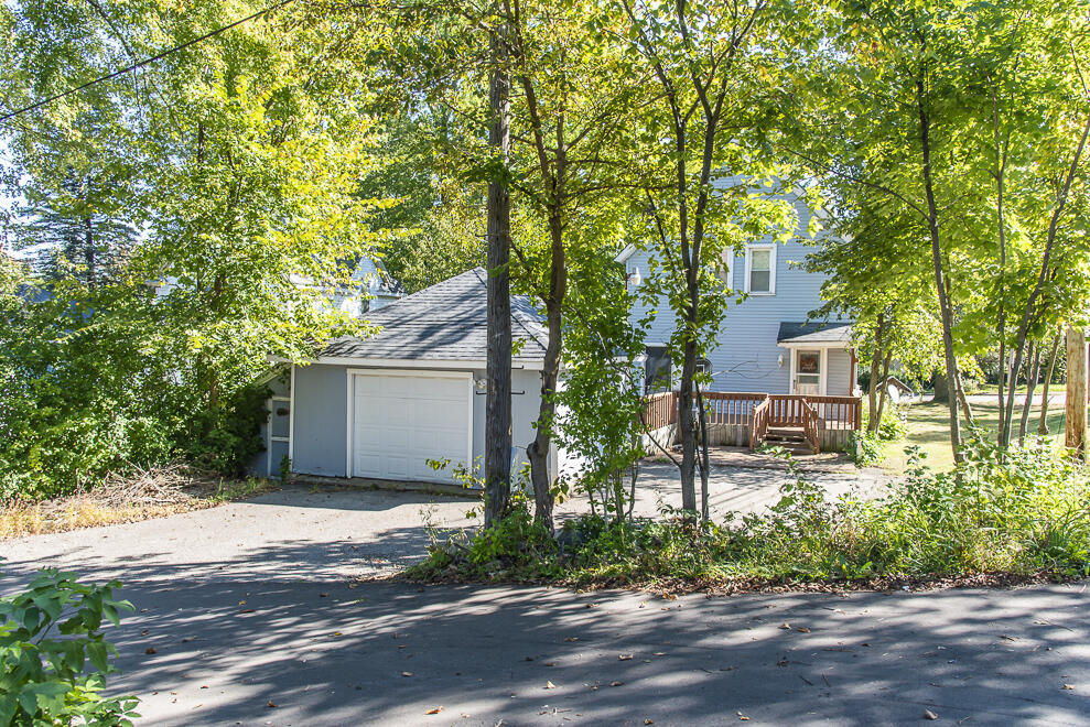 419 22nd Street North Springfield, MI 49037 - Photo 14 of 43 DSC_7363