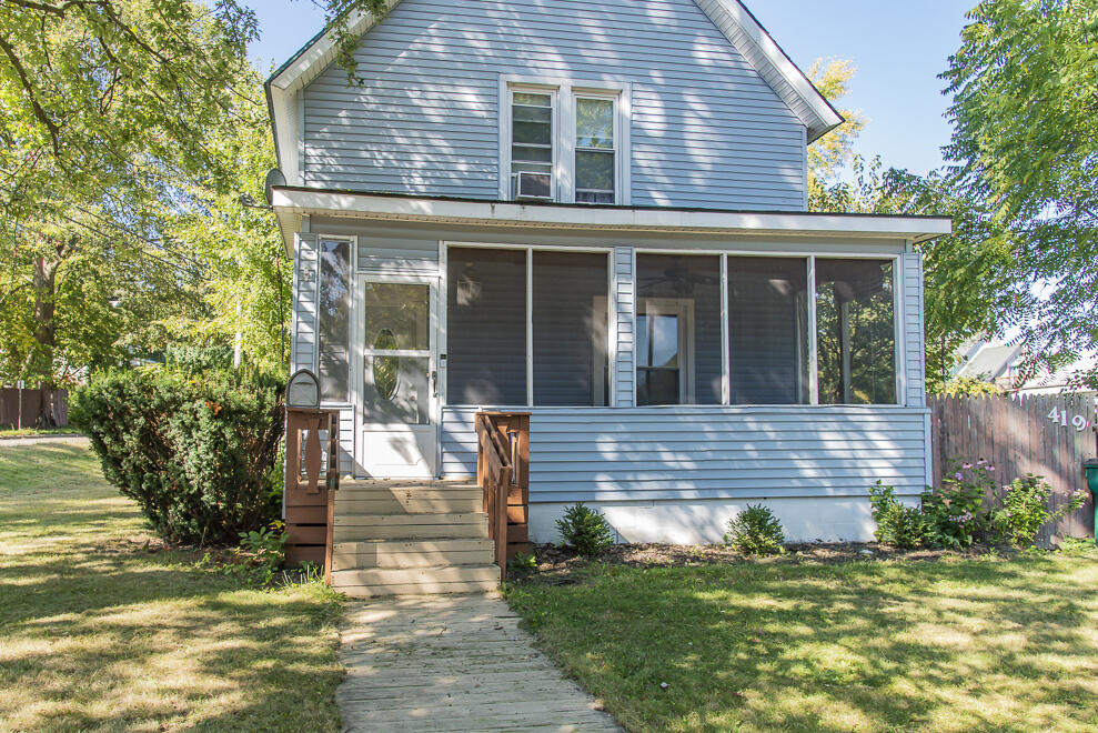 419 22nd Street North Springfield, MI 49037 - Photo 2 of 43 DSC_7377