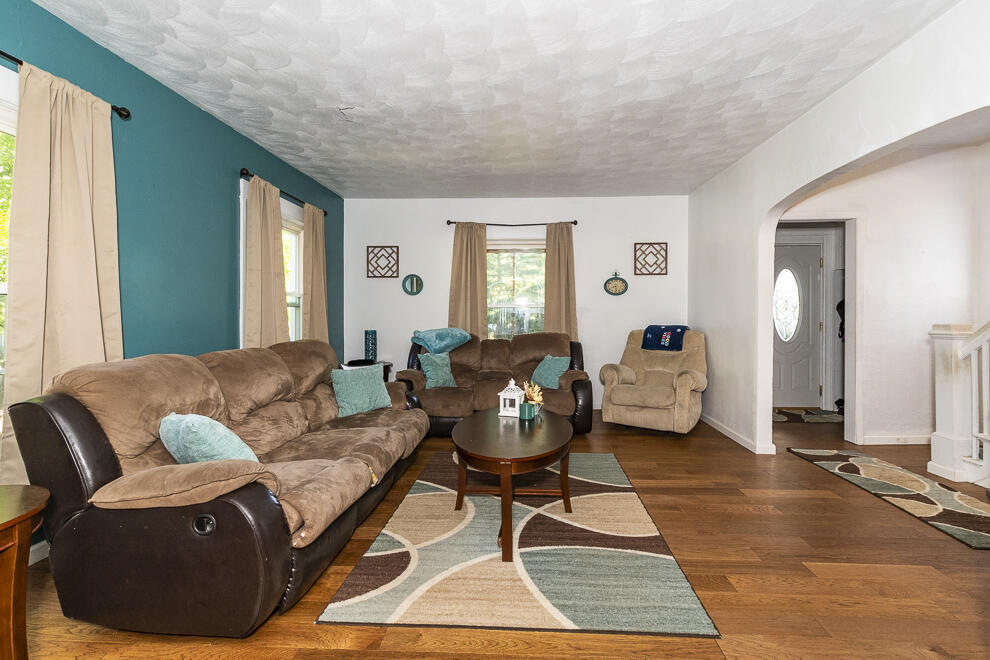 419 22nd Street North Springfield, MI 49037 - Photo 24 of 43 RN5_1927