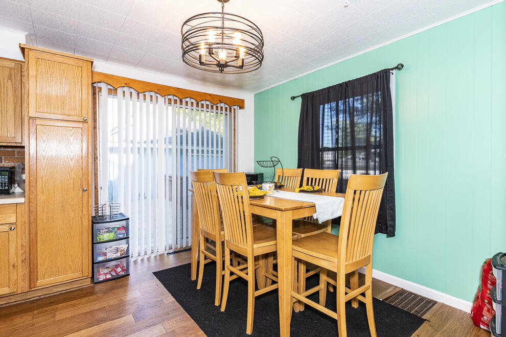 419 22nd Street North Springfield, MI 49037 - Photo 26 of 43 RN5_1930