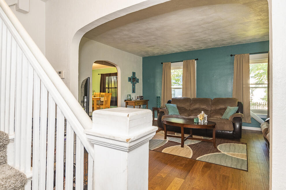 419 22nd Street North Springfield, MI 49037 - Photo 5 of 43 RN5_1924