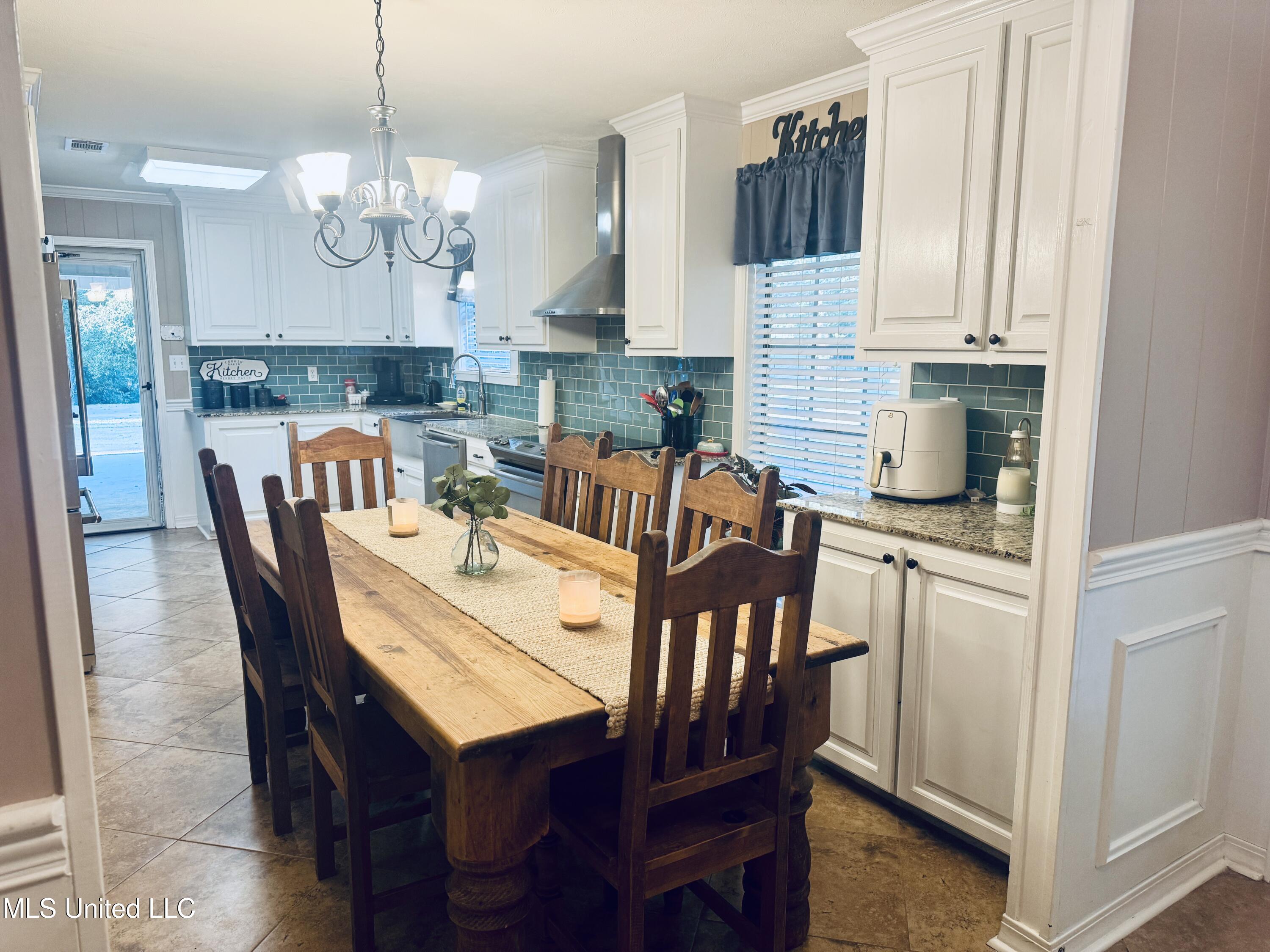 2 Pin Oak Drive Natchez, MS 39120 - Photo 13 of 39 IMG_0181