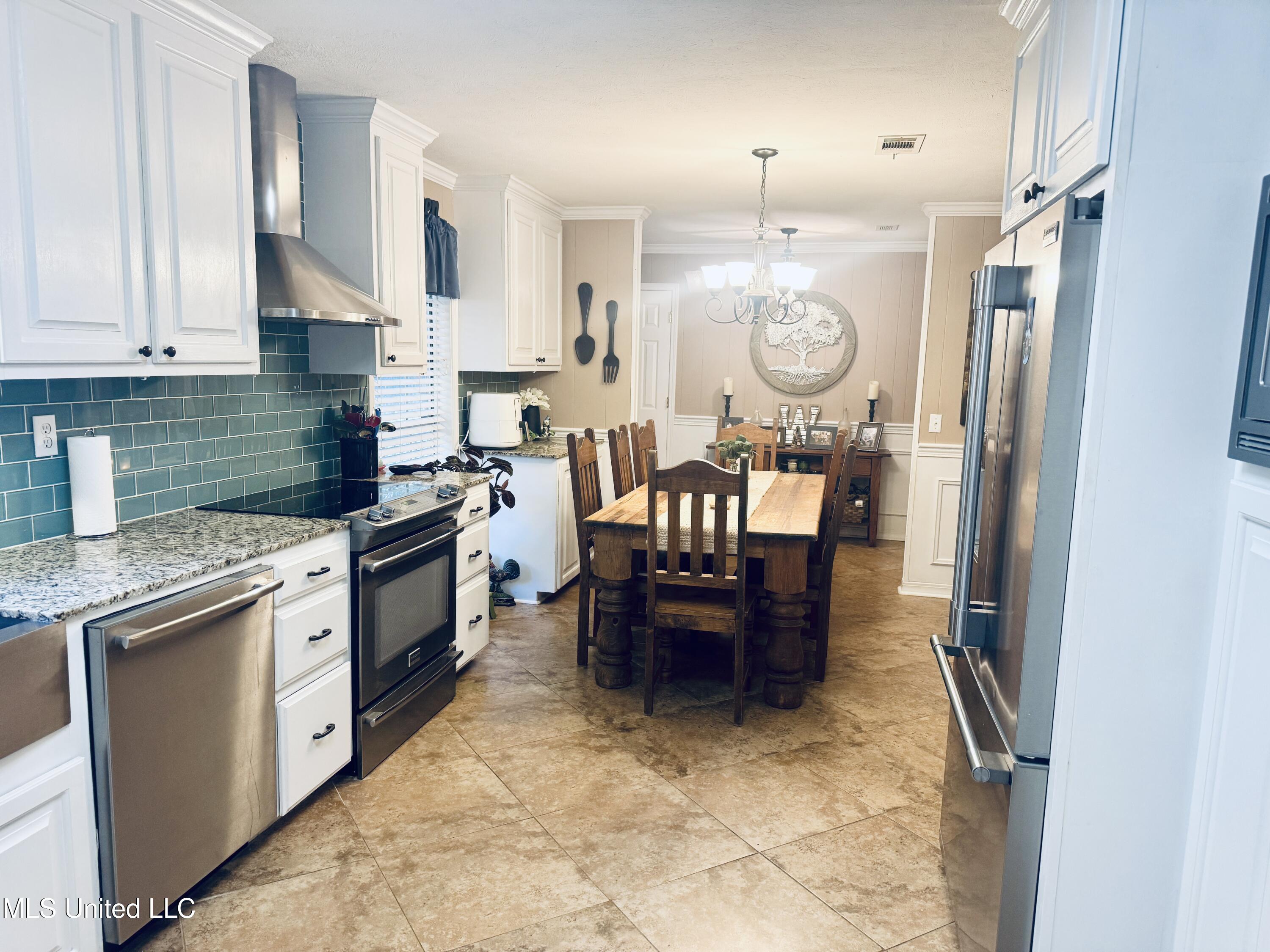 2 Pin Oak Drive Natchez, MS 39120 - Photo 15 of 39 IMG_0184