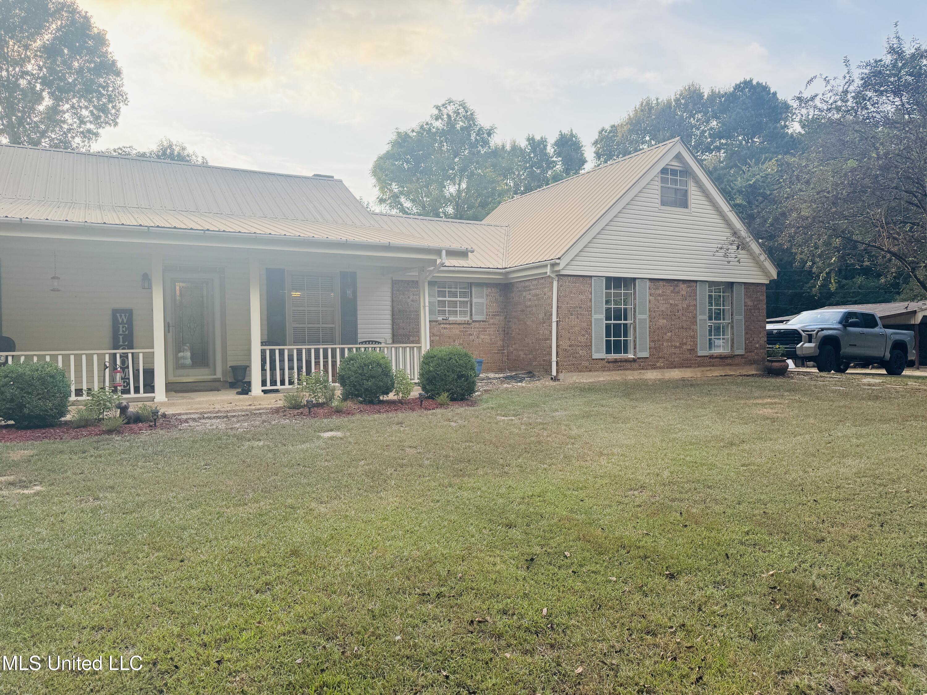 2 Pin Oak Drive Natchez, MS 39120 - Photo 34 of 39 IMG_0230