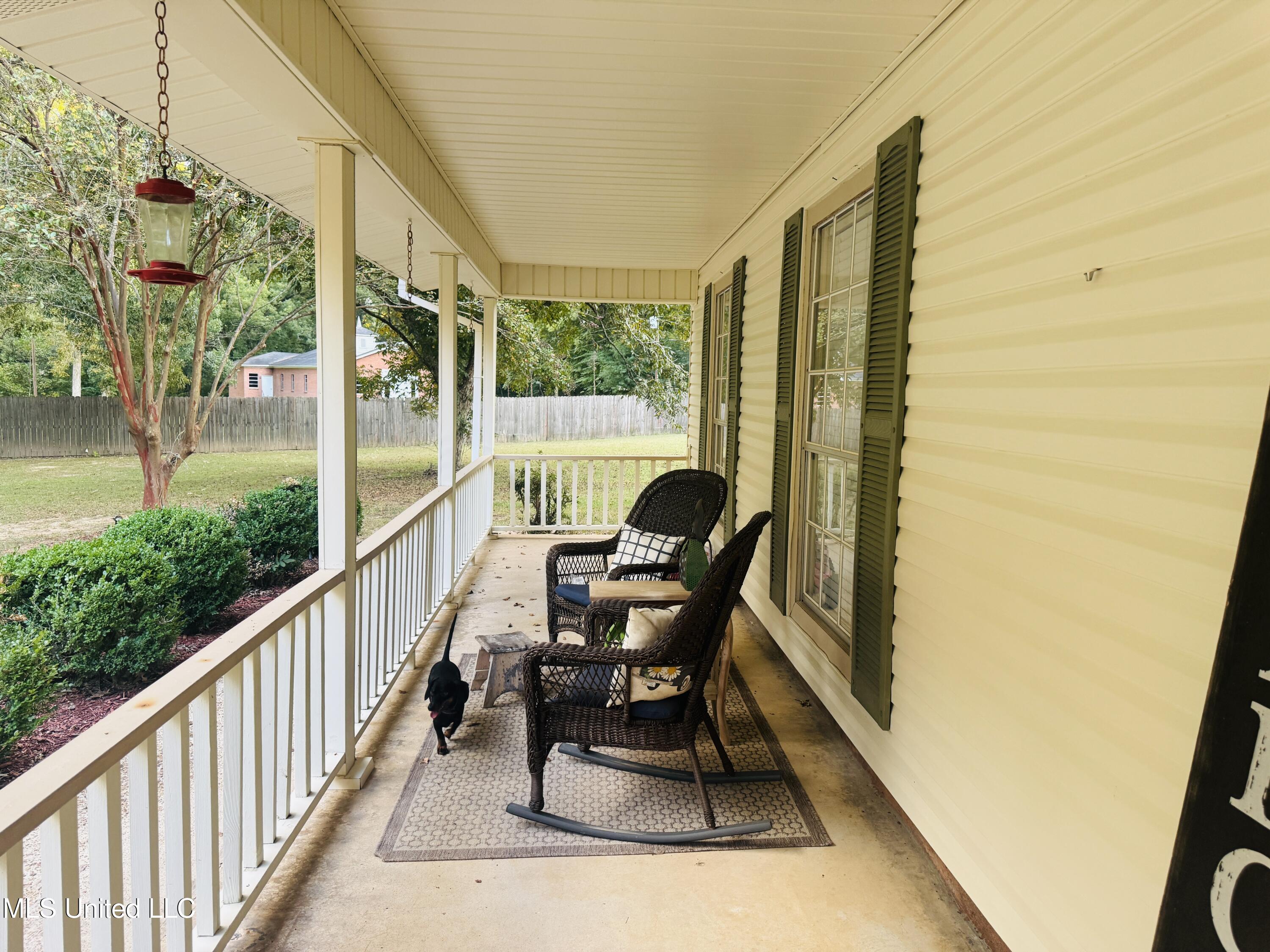 2 Pin Oak Drive Natchez, MS 39120 - Photo 37 of 39 IMG_0231