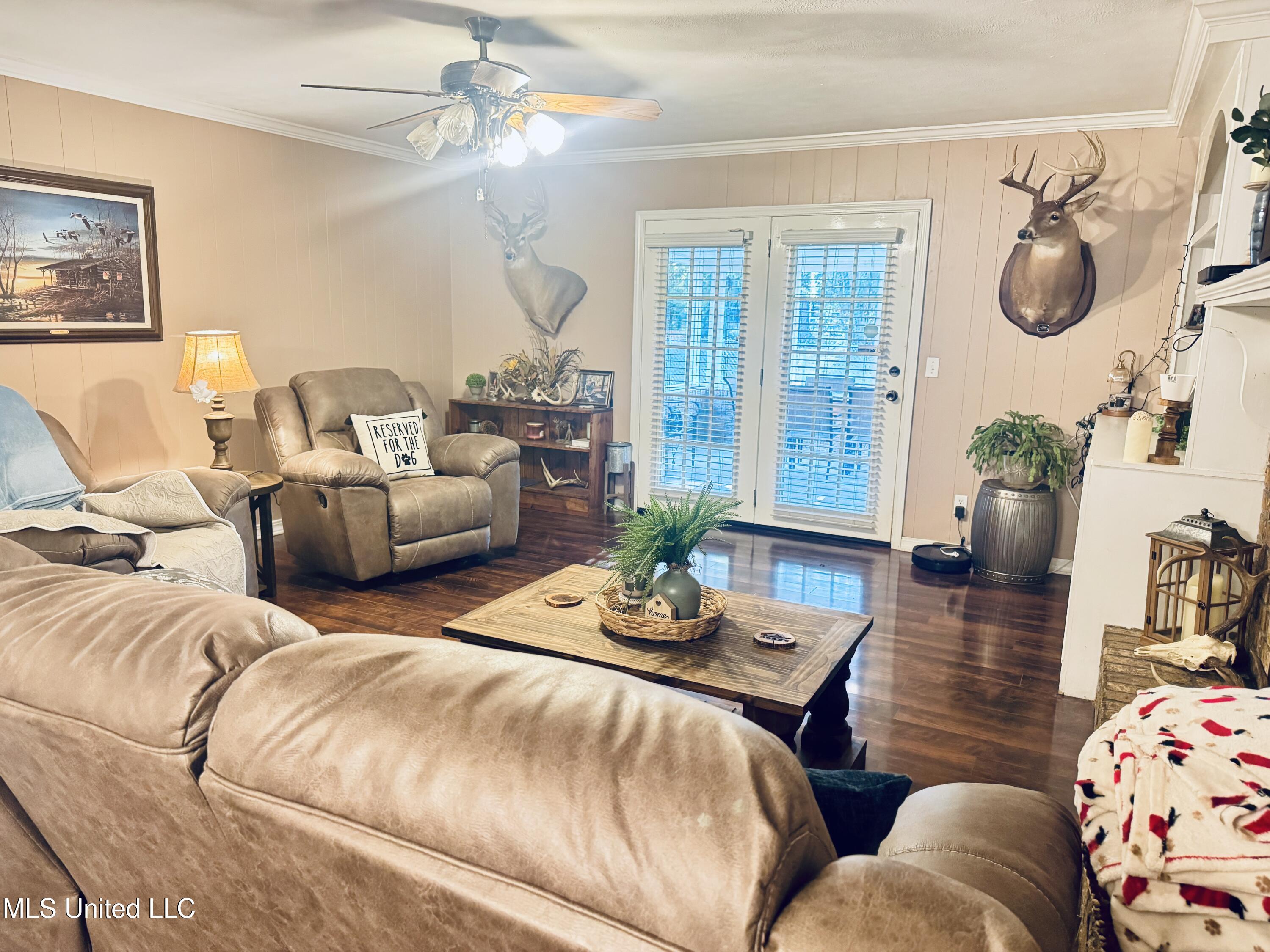 2 Pin Oak Drive Natchez, MS 39120 - Photo 6 of 39 IMG_0174