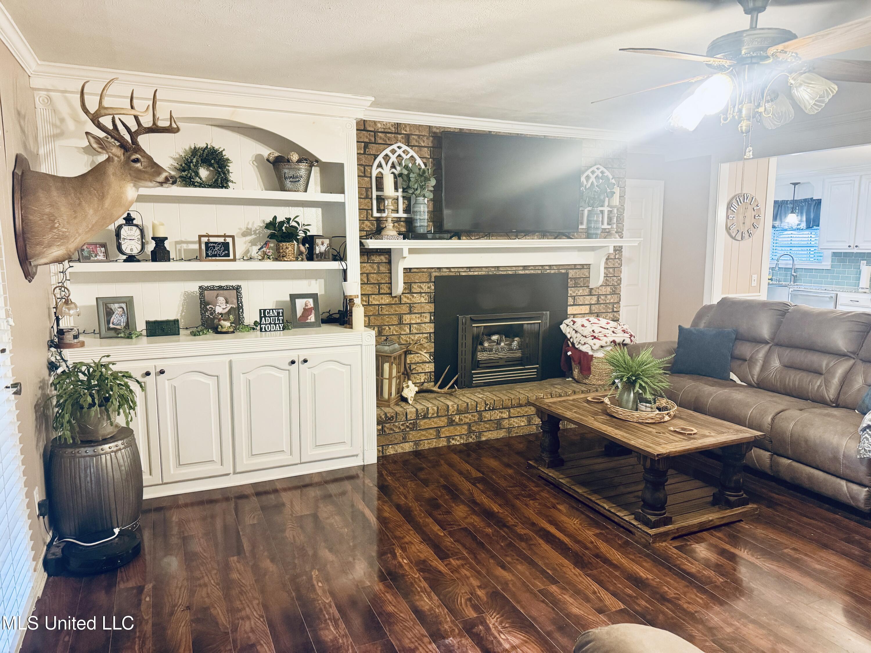 2 Pin Oak Drive Natchez, MS 39120 - Photo 9 of 39 IMG_0179