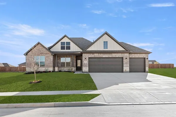 $379,990 | 219 Saddletree Drive, Nevada, TX 75173