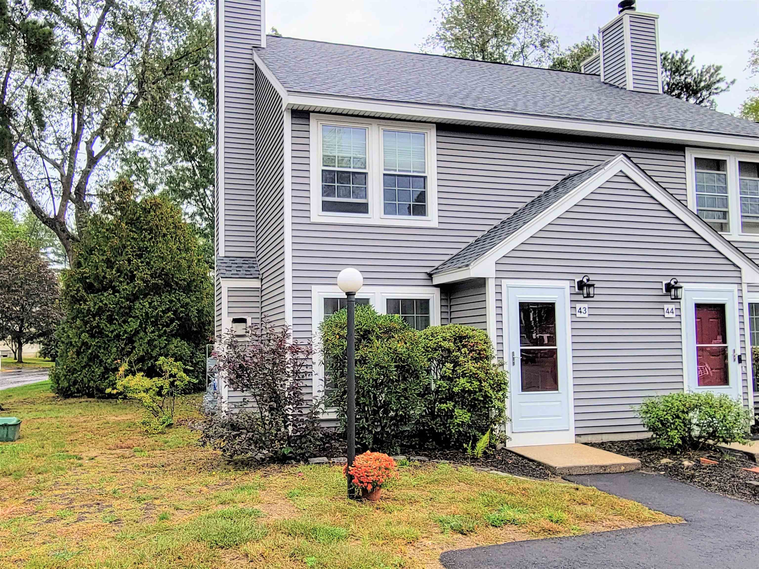 43 Northeast Village Road Concord, NH 03301 - Photo 2 of 28