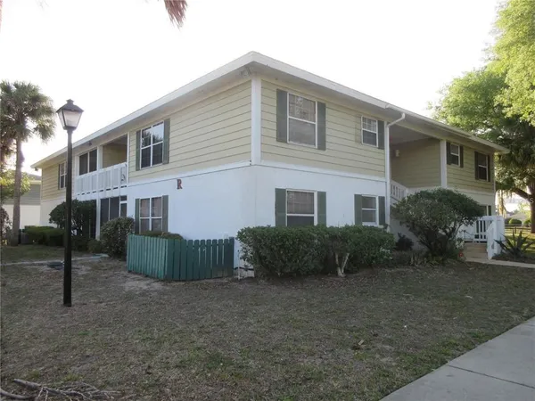 $105,000 | 8134 Fairways Circle, Unit R203, Ocala, FL 34472