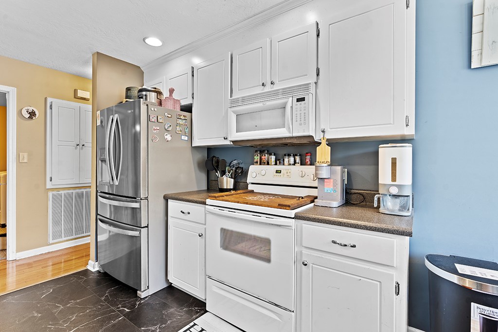 427 Olde Pucketts Ferry Road Greenwood, SC 29649 - Photo 11 of 22