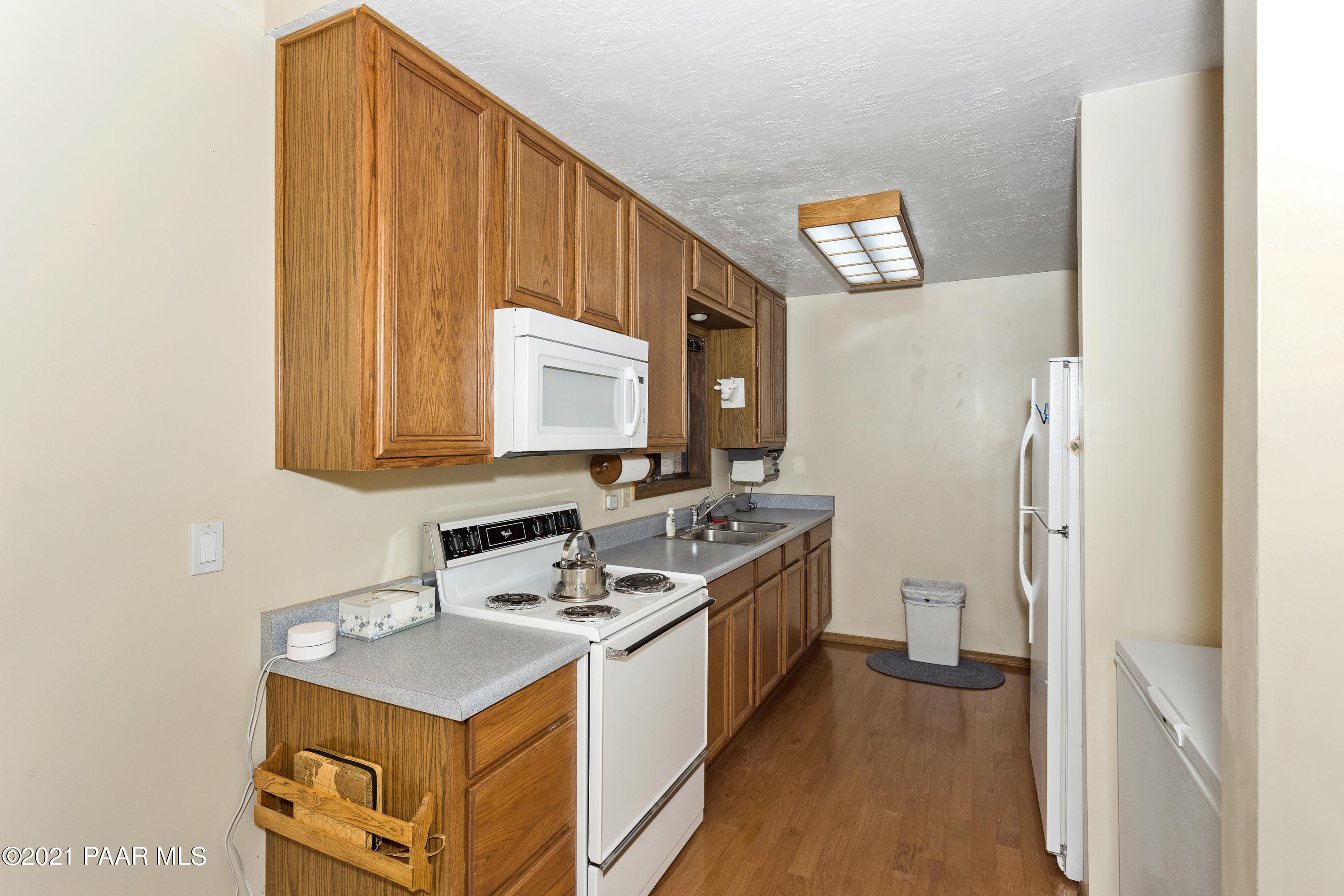 2730 Tunnel Road Prescott, AZ 86303 - Photo 15 of 28 015_Kitchen