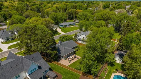 $925,000 | 5521 Mirror Lakes Drive, Edina, MN 55436