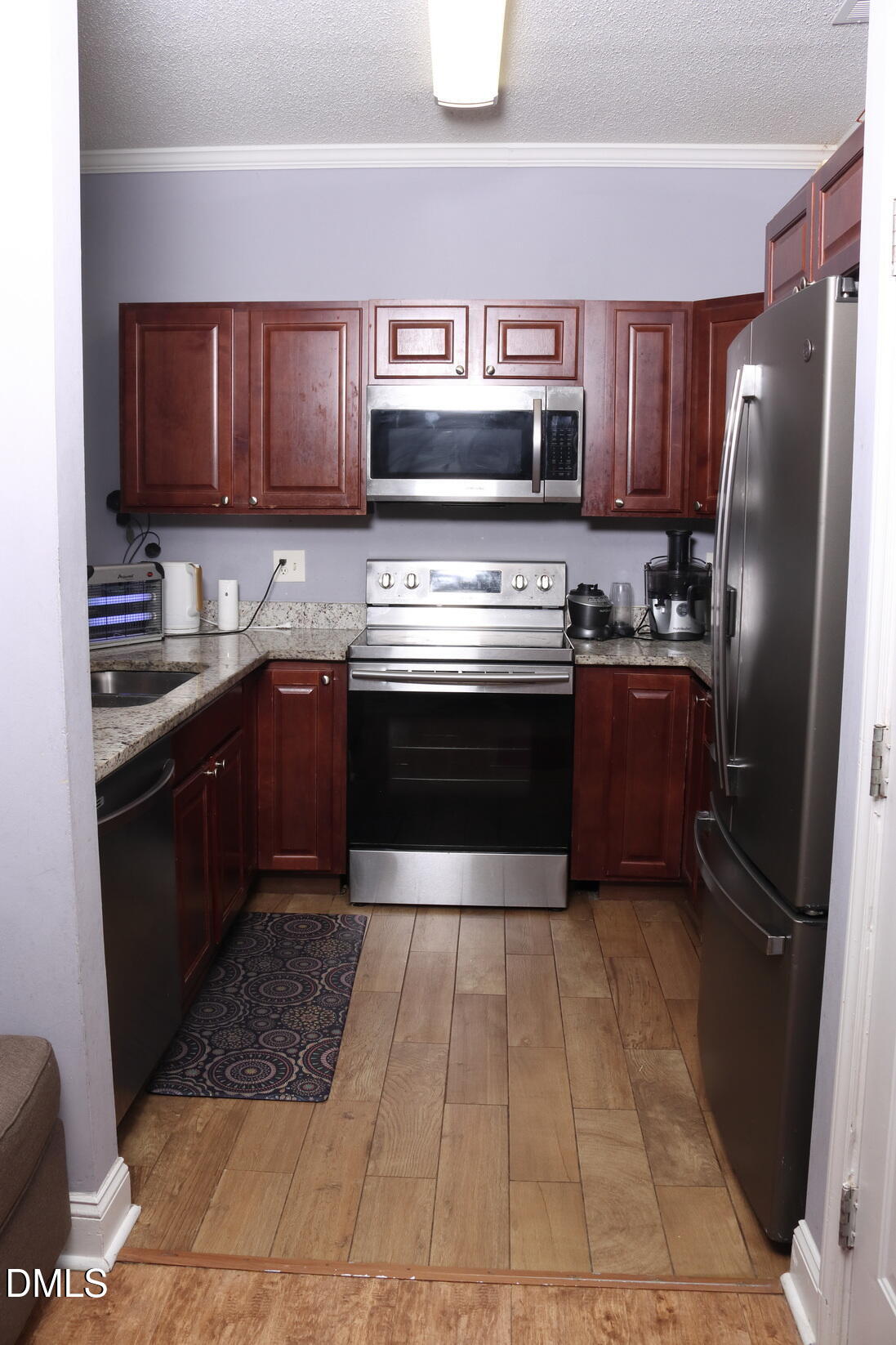 4004 Beaufain Street Raleigh, NC 27604 - Photo 6 of 22 IMG_5728