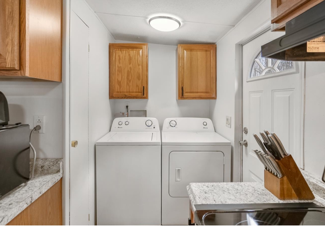 4410 Rues Landing Road St. Augustine, FL 32092 - Photo 8 of 19 a utility room with dryer and washer