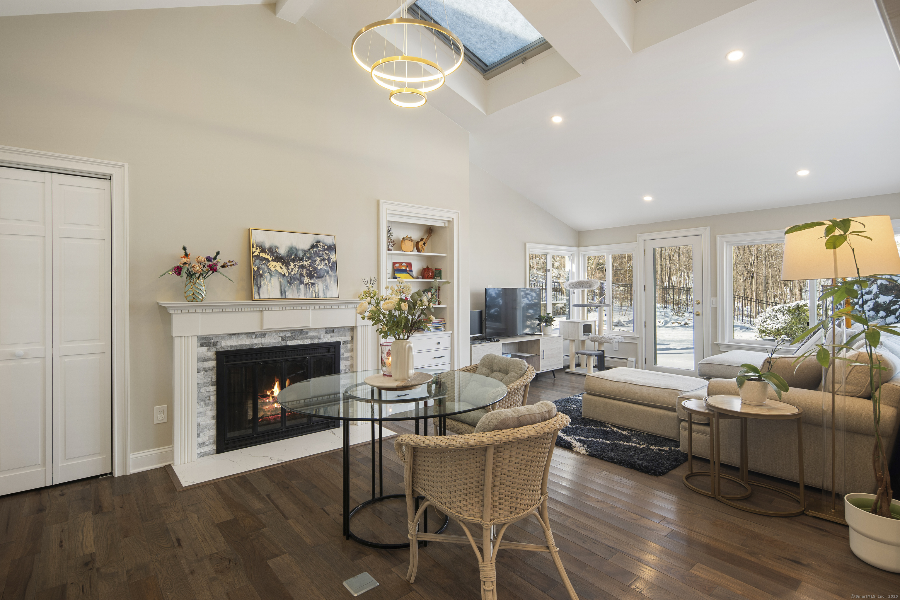 64 White Oak Shade Road New Canaan, CT 06840 - Photo 10 of 29