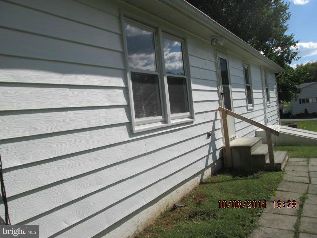 8502 Neck Road Williamsport, MD 21795 - Photo 2 of 18 Exterior (Rear)