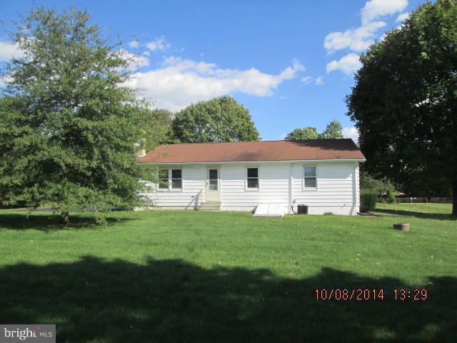 8502 Neck Road Williamsport, MD 21795 - Photo 5 of 18 Exterior (Rear)