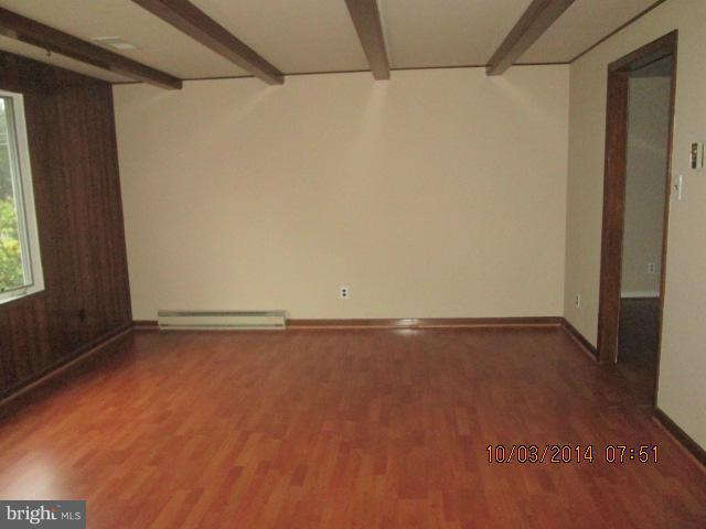 8502 Neck Road Williamsport, MD 21795 - Photo 10 of 18 Interior (General)